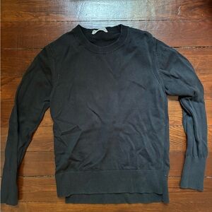Everlane Black Crewneck Sweater
